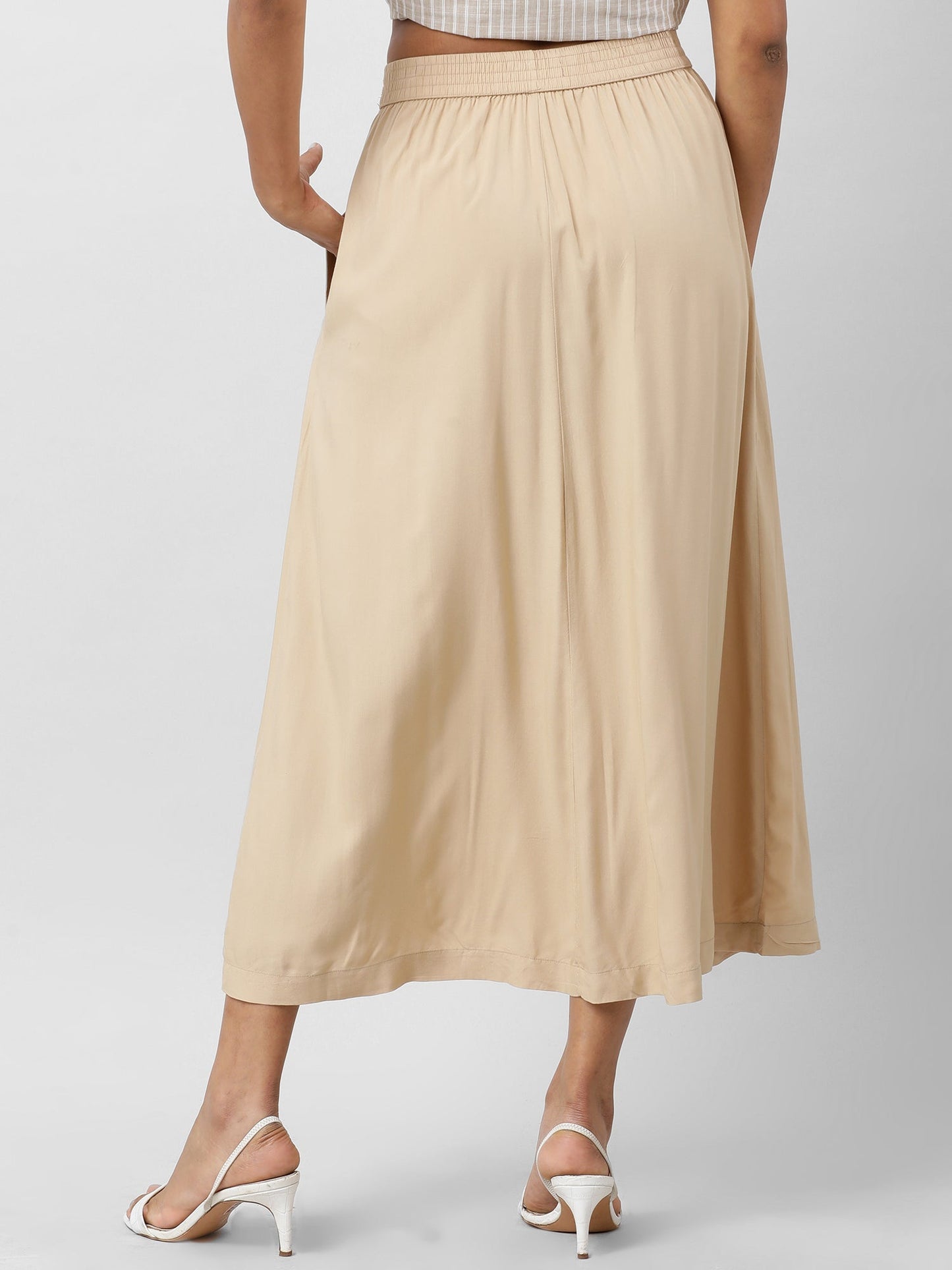 Effortlessly Chic Skirt With Pockets