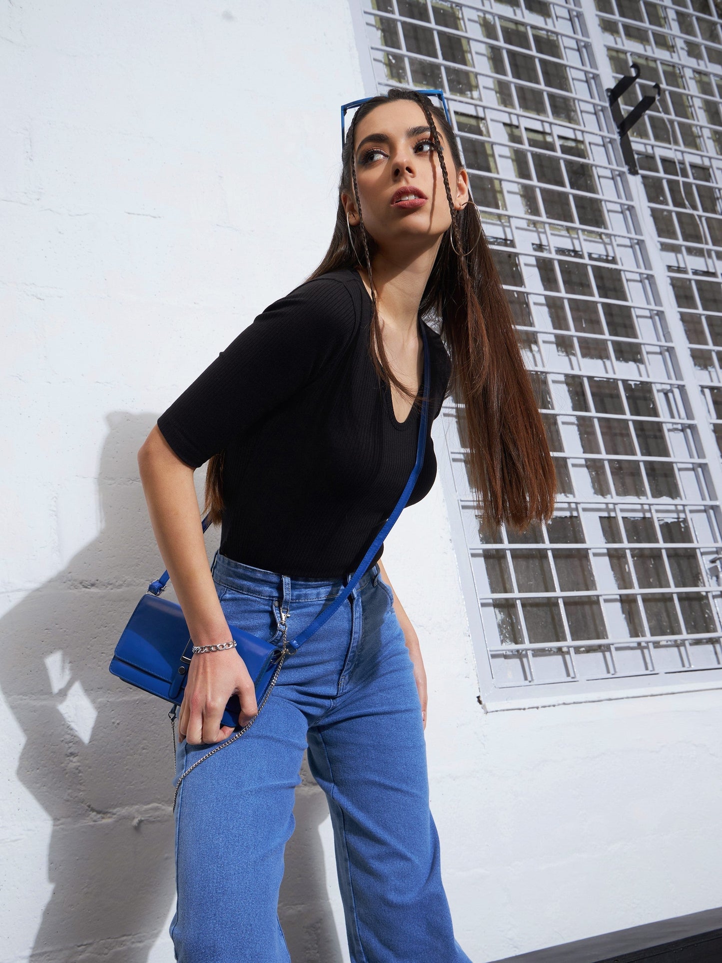 Women Black Rib Sweetheart Neck Shaped Hem Top