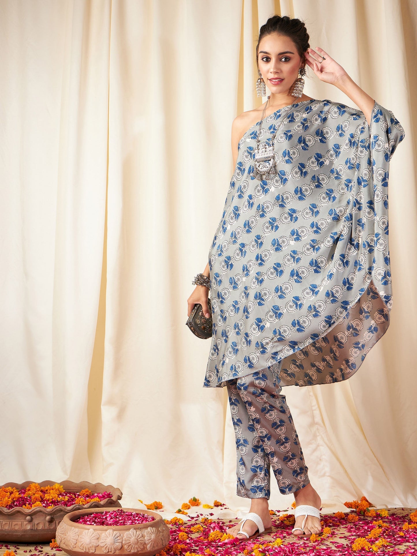 Women Grey Floral One Shoulder Kaftan Top
