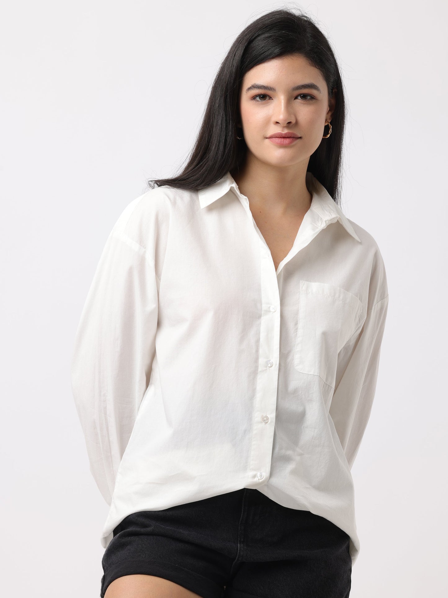 Women Solid White Oversized shirt with front pocket