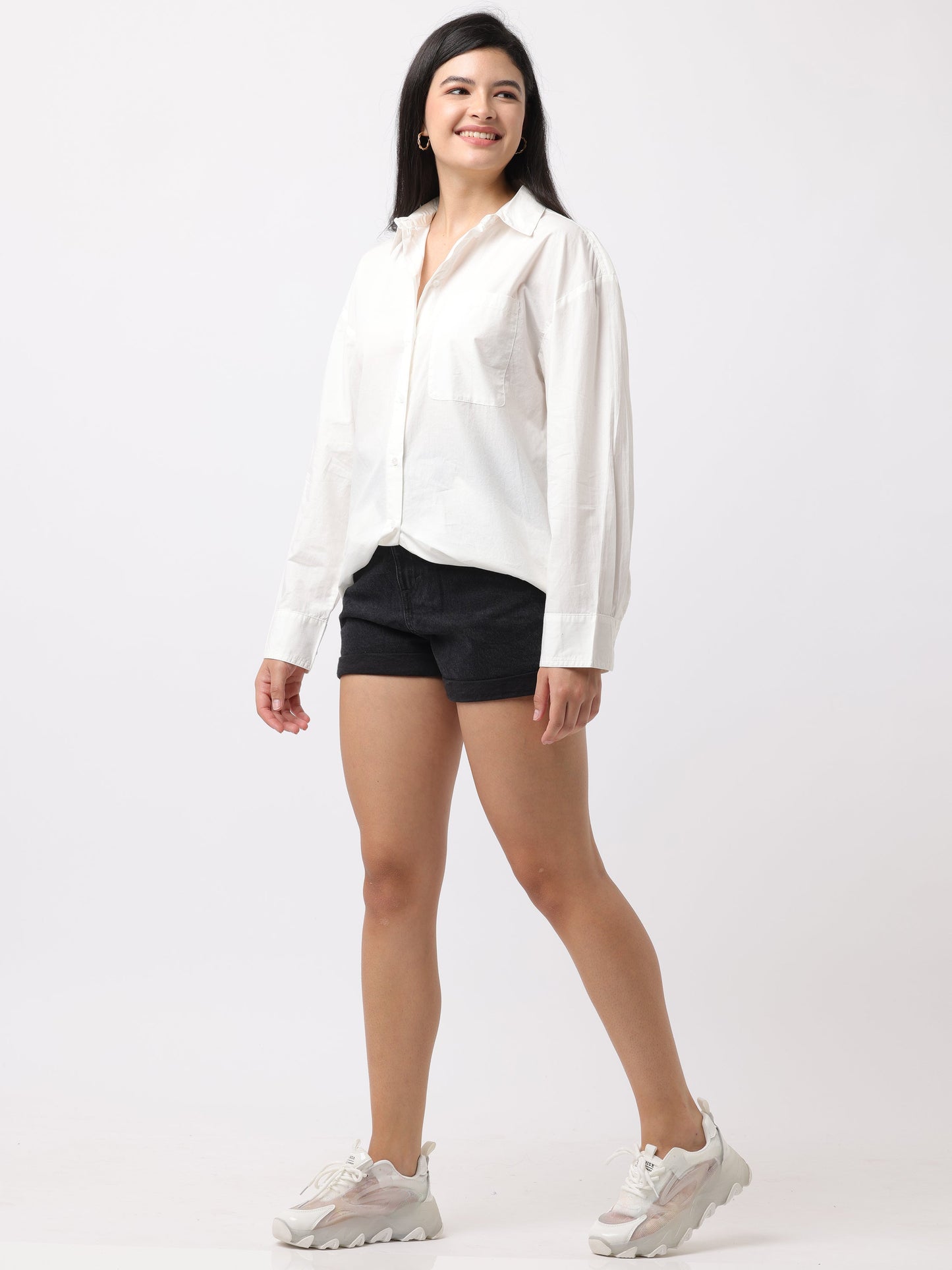 Women Solid White Oversized shirt with front pocket