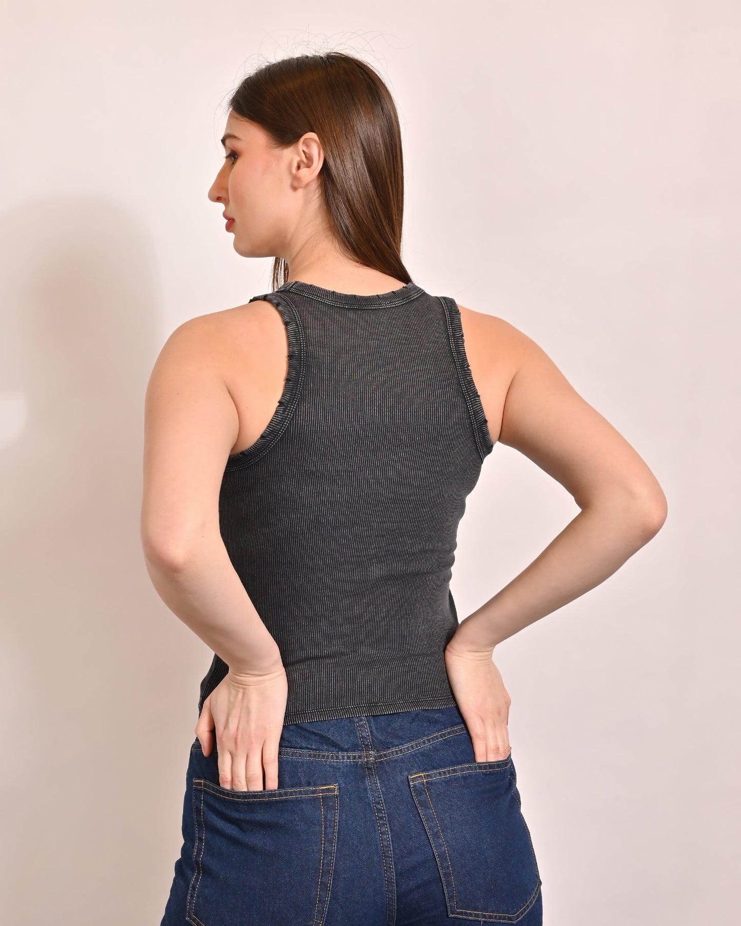 Women Grey & White Sleeveless Crew
