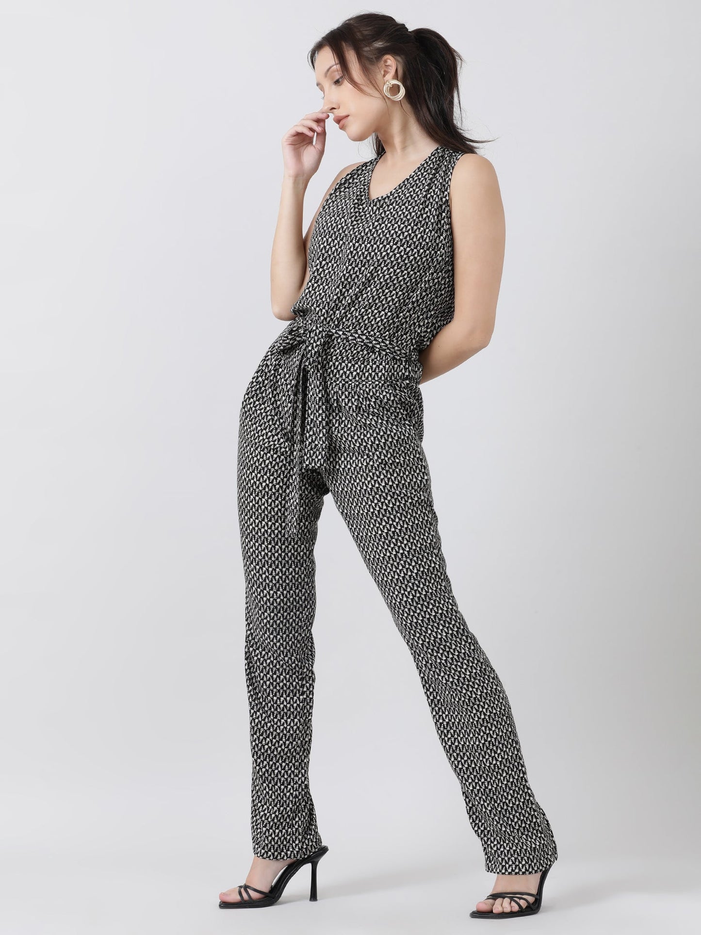 Women Regular Fit Printed Sleeveless Black Jumpsuit With Belt