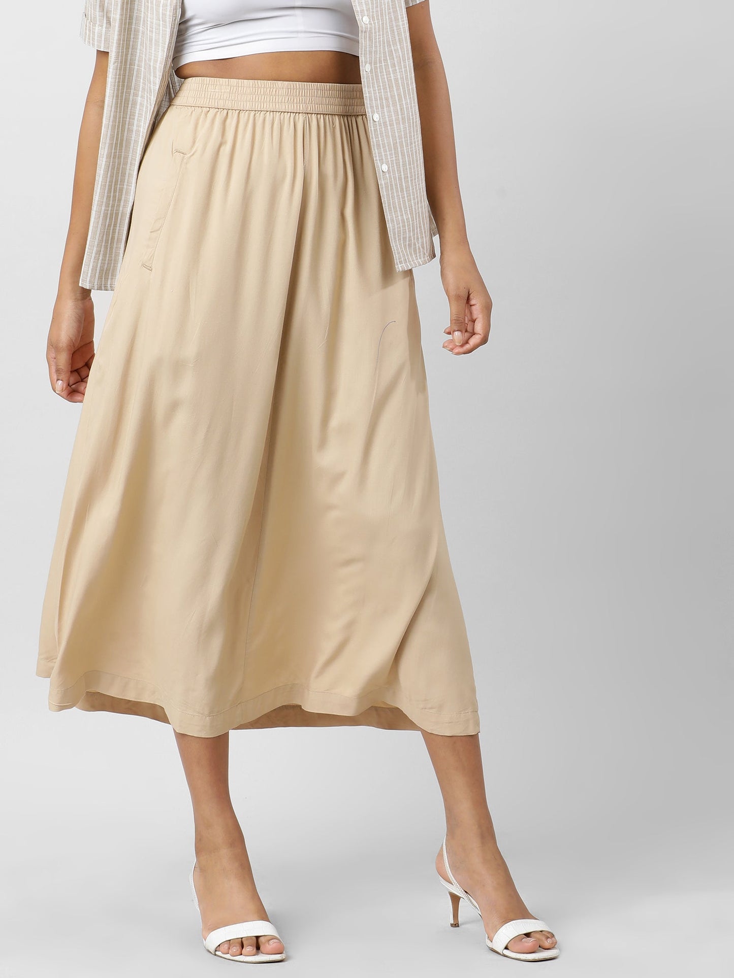 Effortlessly Chic Skirt With  Pockets