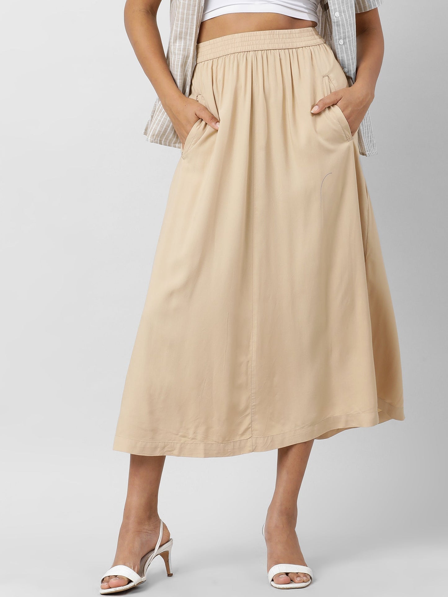 Effortlessly Chic Skirt With  Pockets