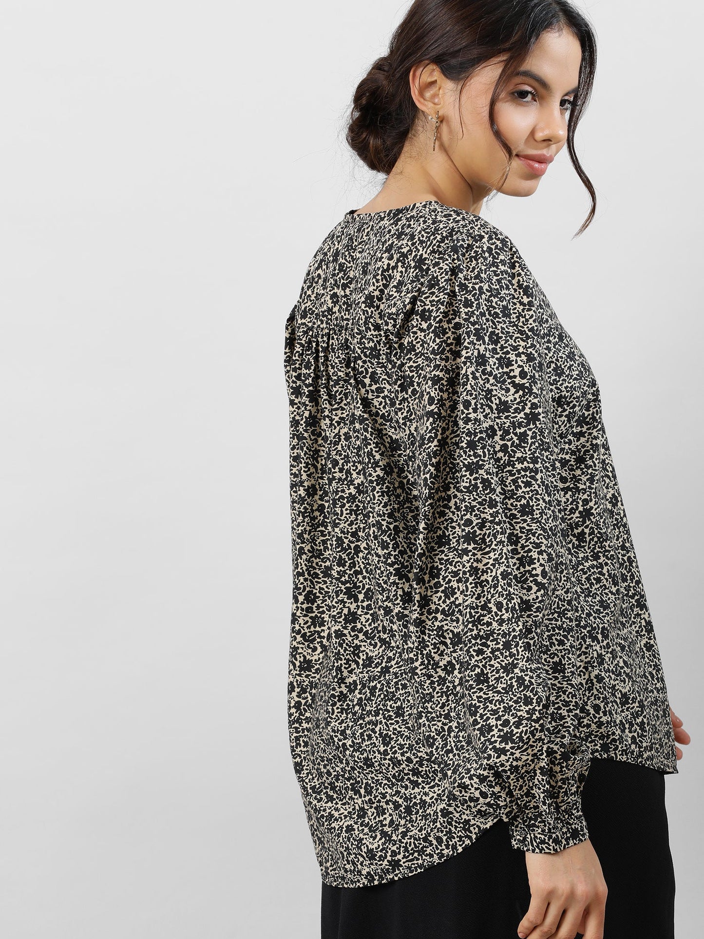 Casual Brown & Black Printed Top