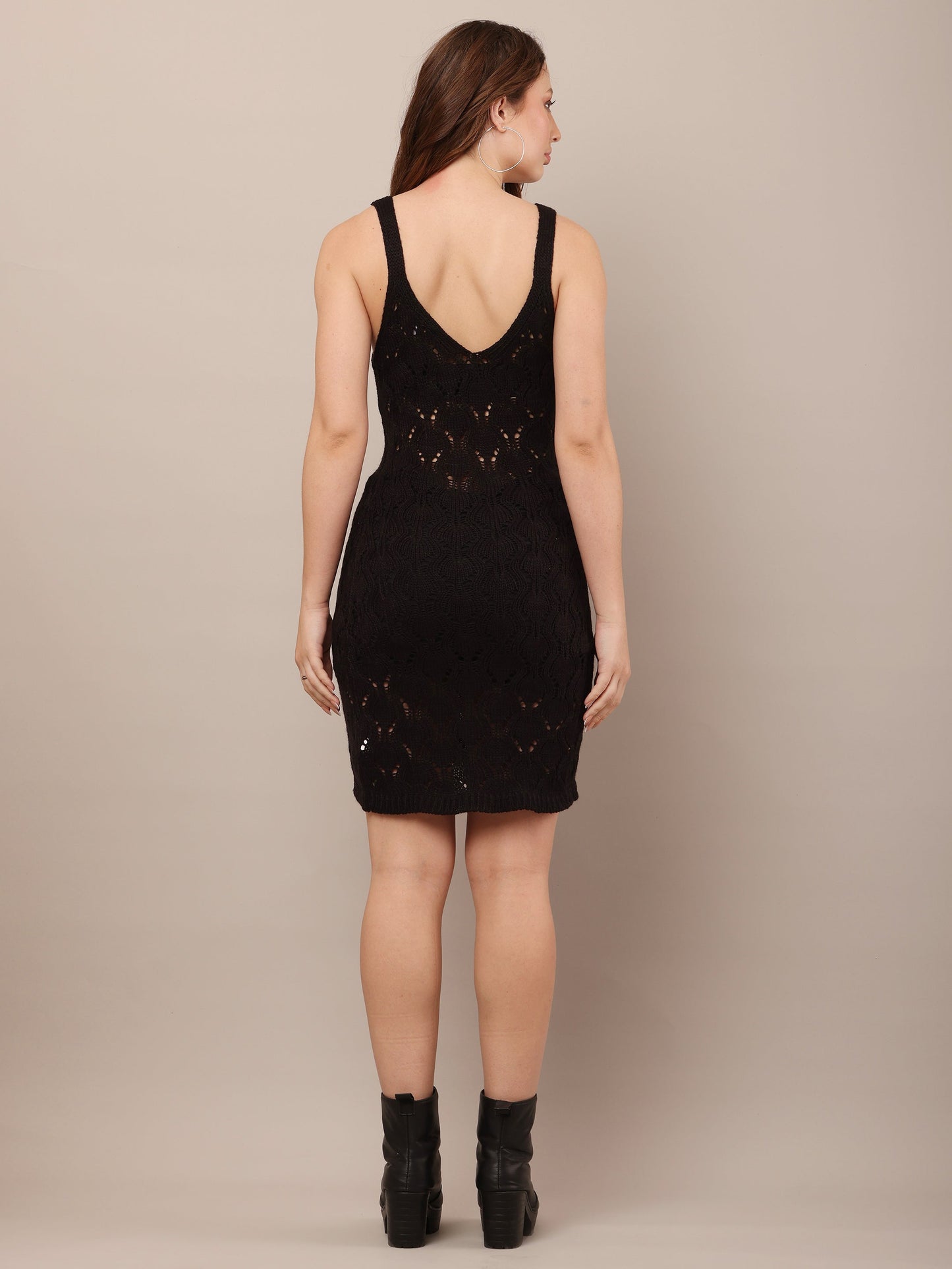 Women Black Sleeveless Bodycon Dress