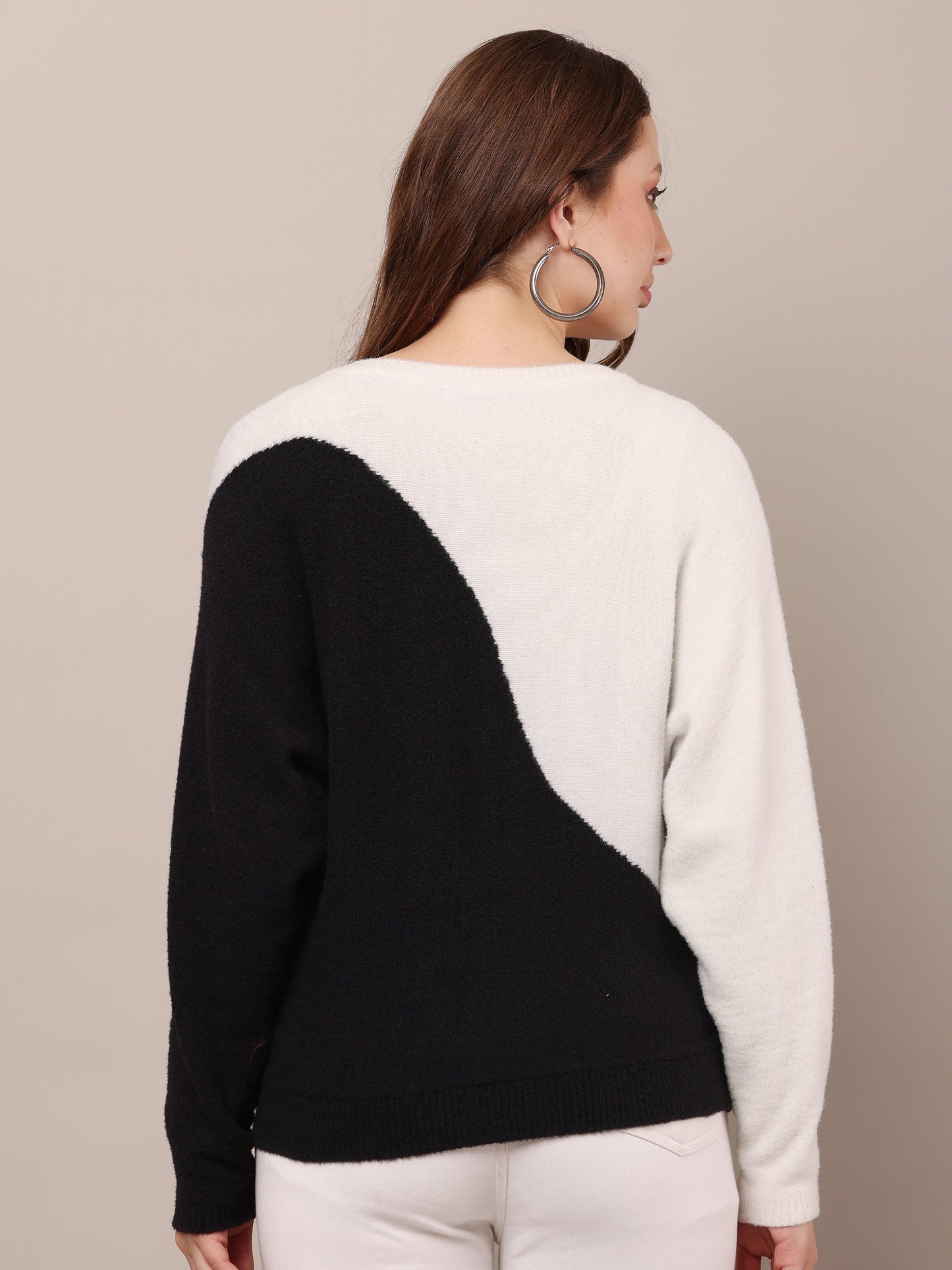 Women Nylon Colour blocked Sweater