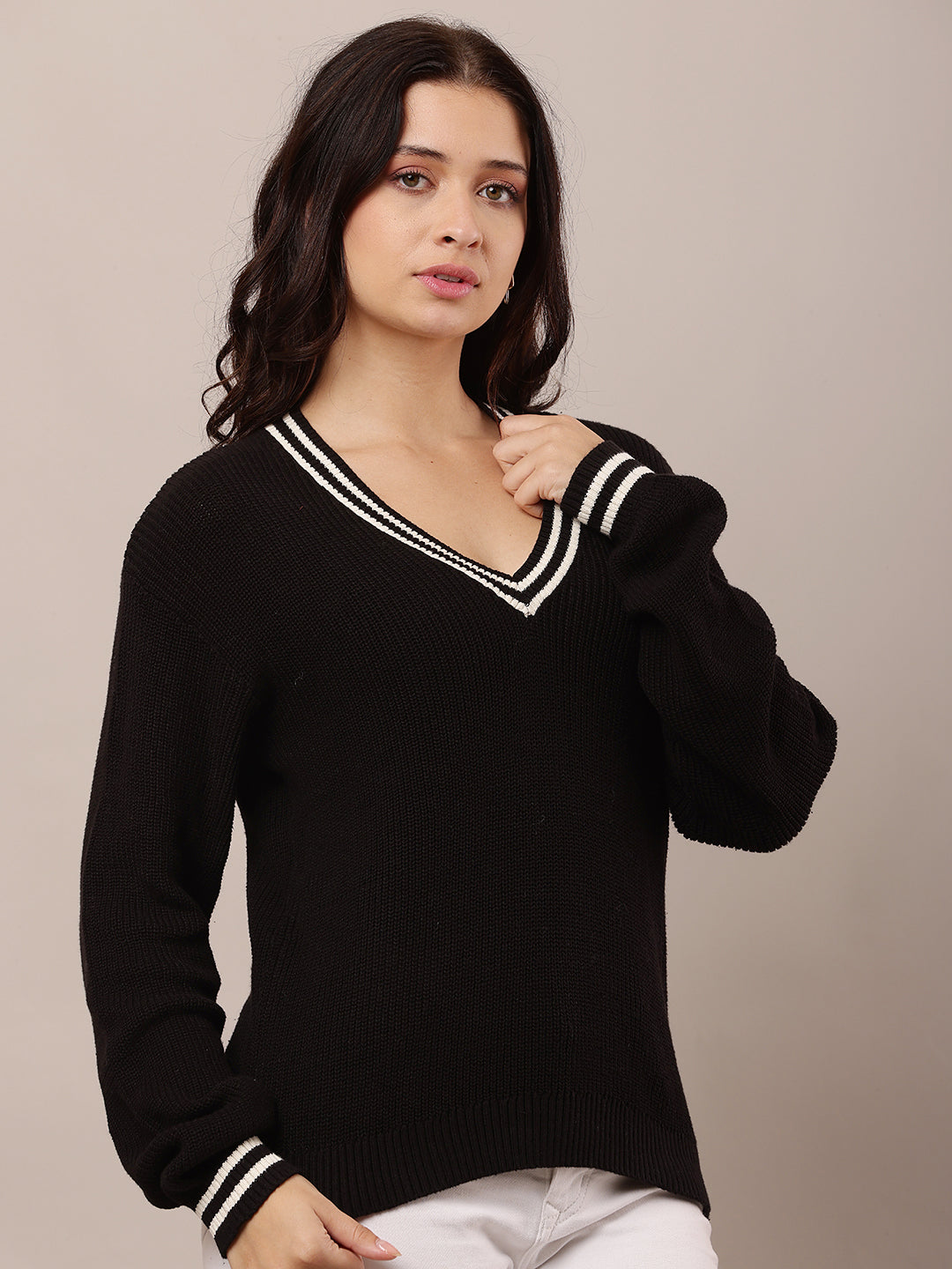 Women Black V-Neck Ribbed-Knit Sweater