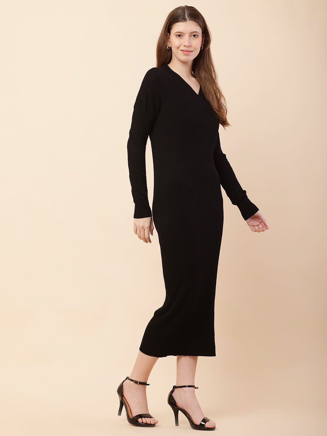 Women Black Ribbed V-neck Bodycon Dress