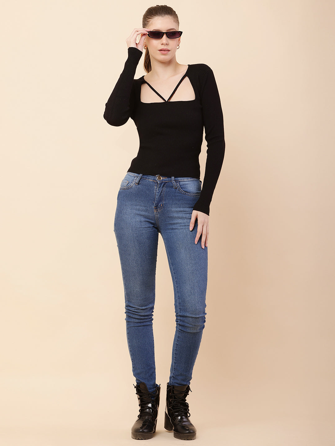 Women Black Ribbed V-neck Top