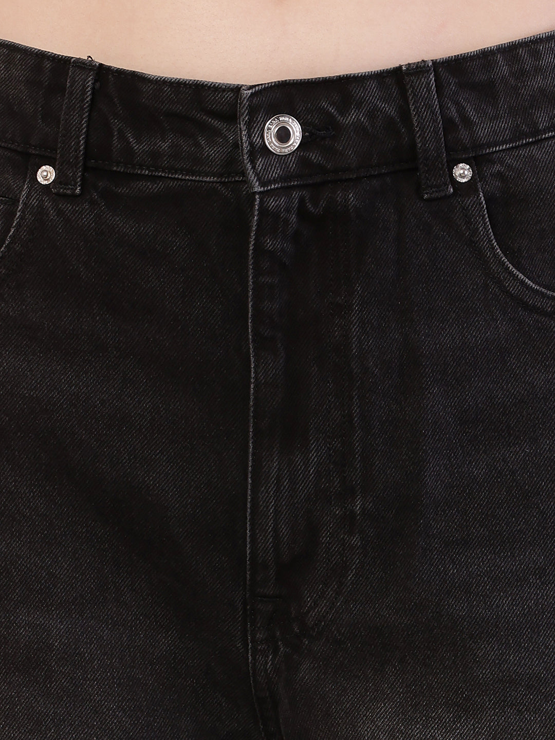 Women black cotton belt-loop solid shorts