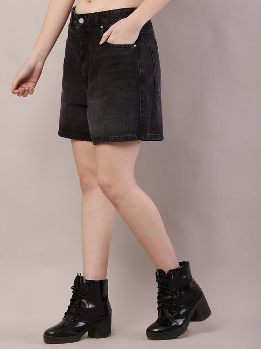 Women black cotton belt-loop solid shorts