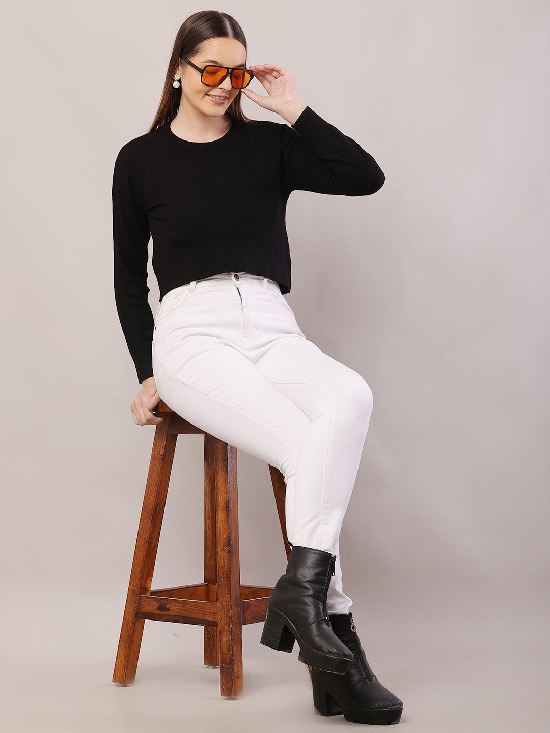 Women V-Neck Crop Black Sweater