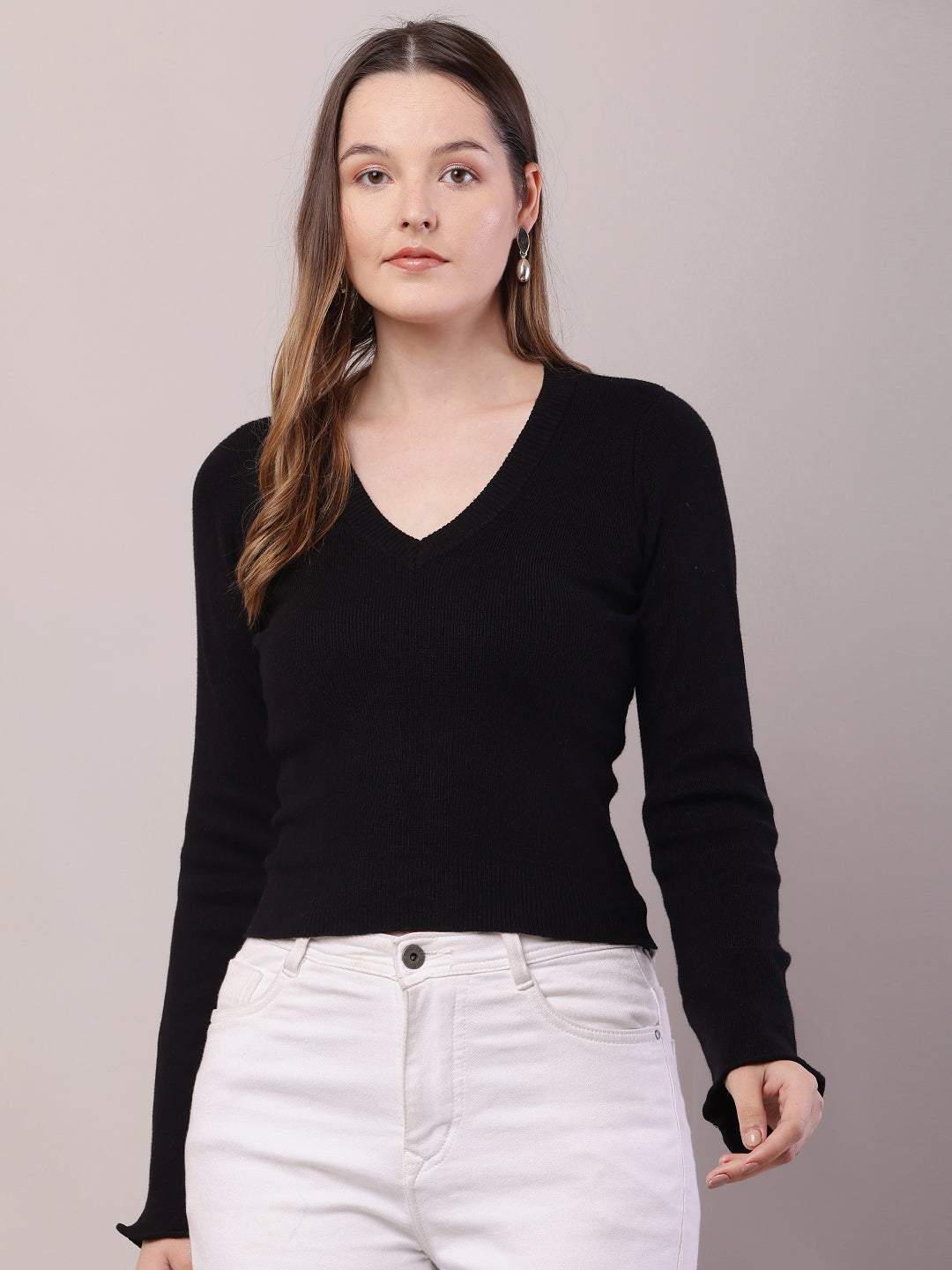 Women Black Viscose Full Sleeve V-Neck Sweater