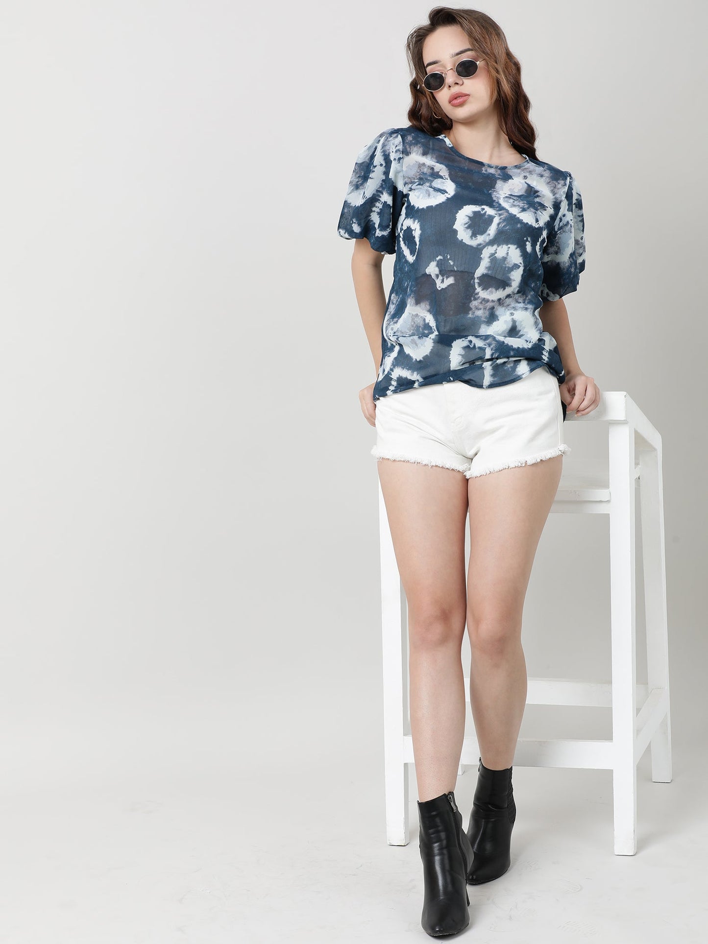 Women Regular Fit Blue Tie & Dye Print Top