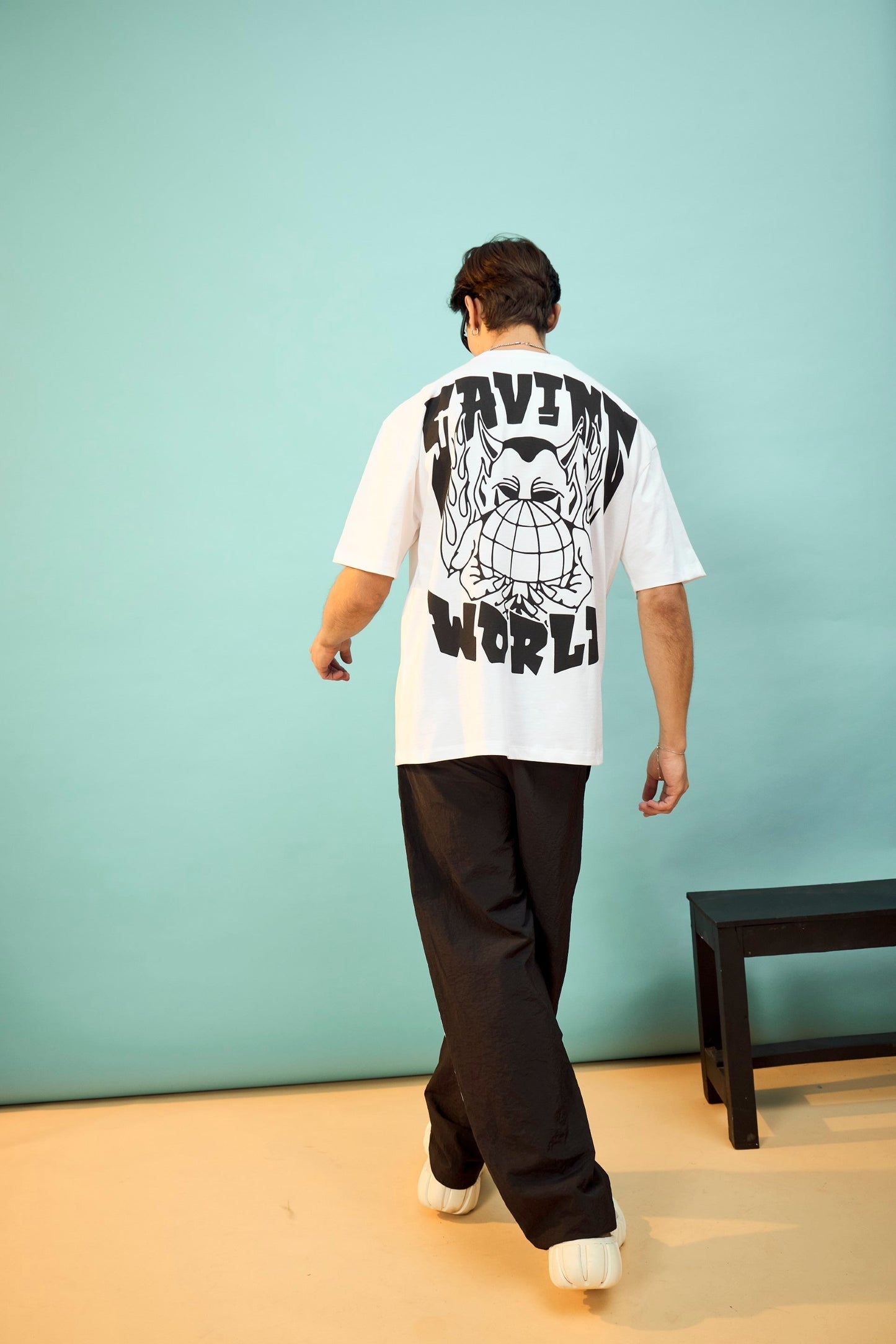 Unisex Blue Saving World Oversize T-Shirt