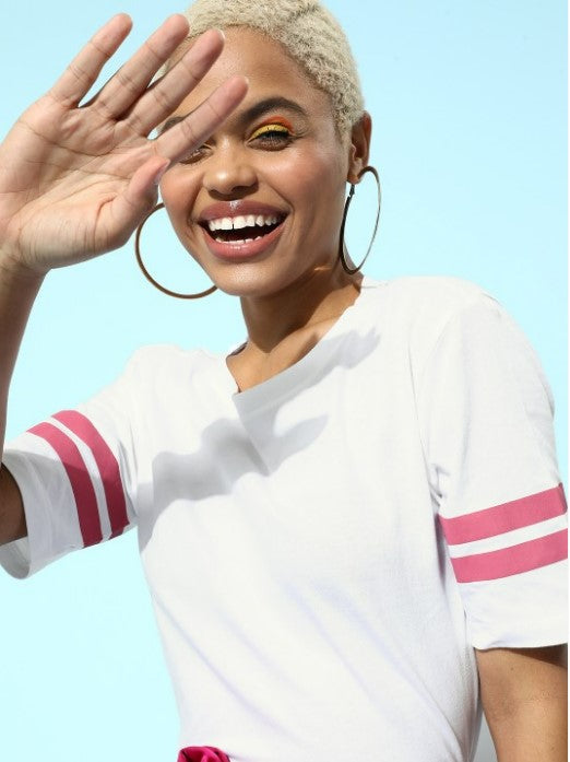 Women Crop T-Shirt With Stripe Print On Sleeve