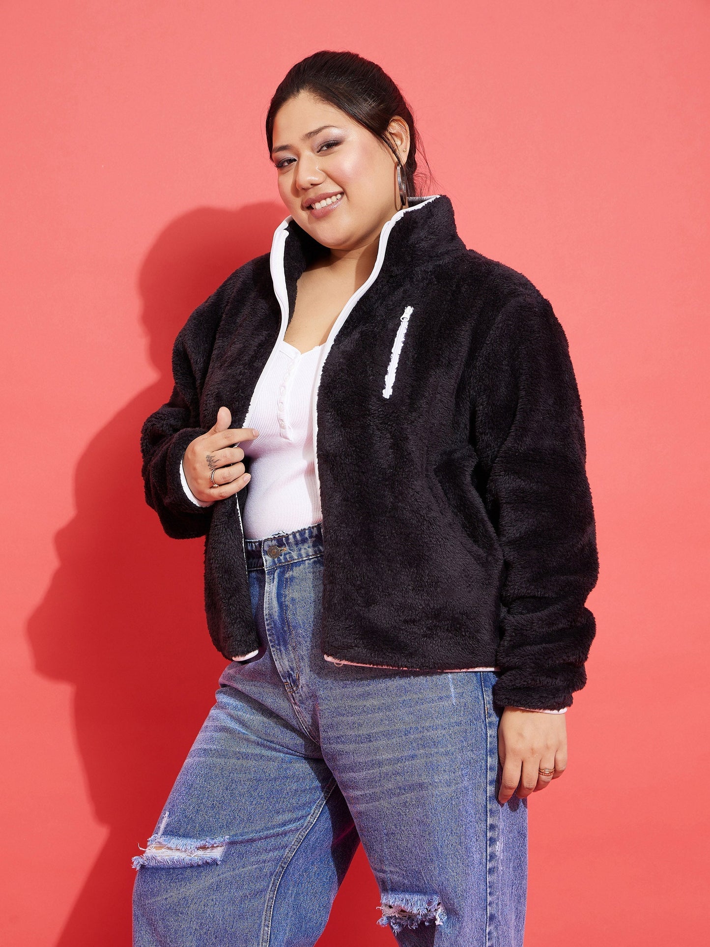 Black Fur Contrast Piping Zipper Jacket-SASSAFRAS Curve