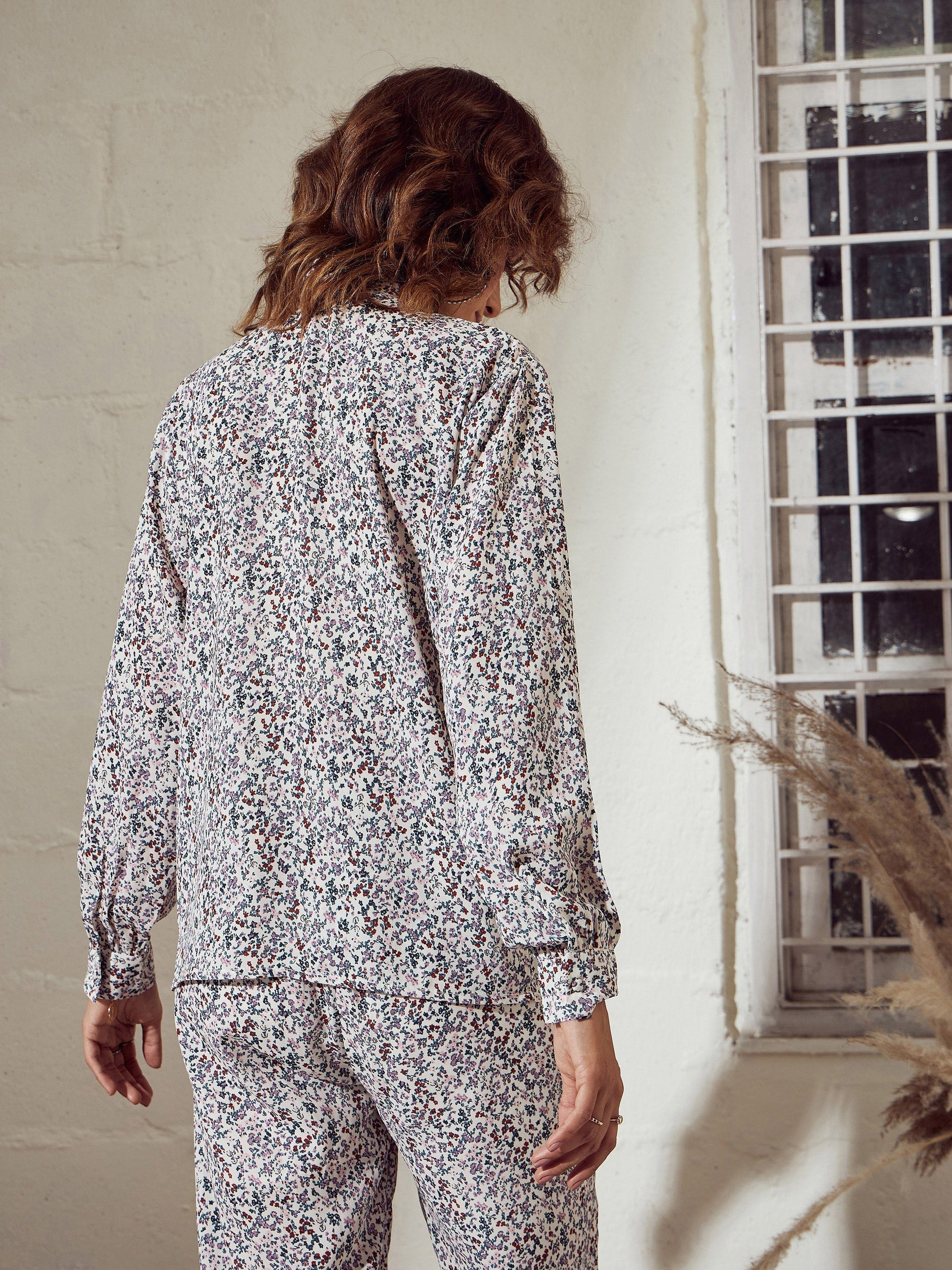 Cream Ditsy Floral Neck Tie Top-SASSAFRAS