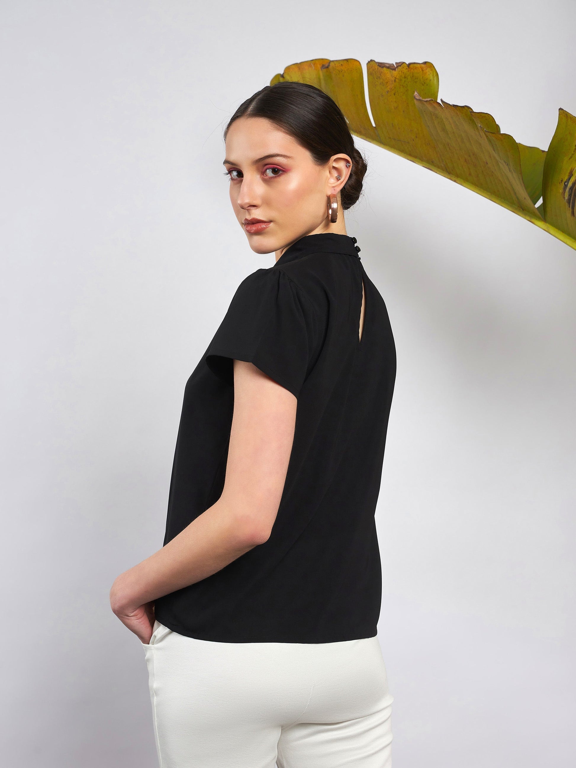 Black Neck Tie Detail Top-SASSAFRAS