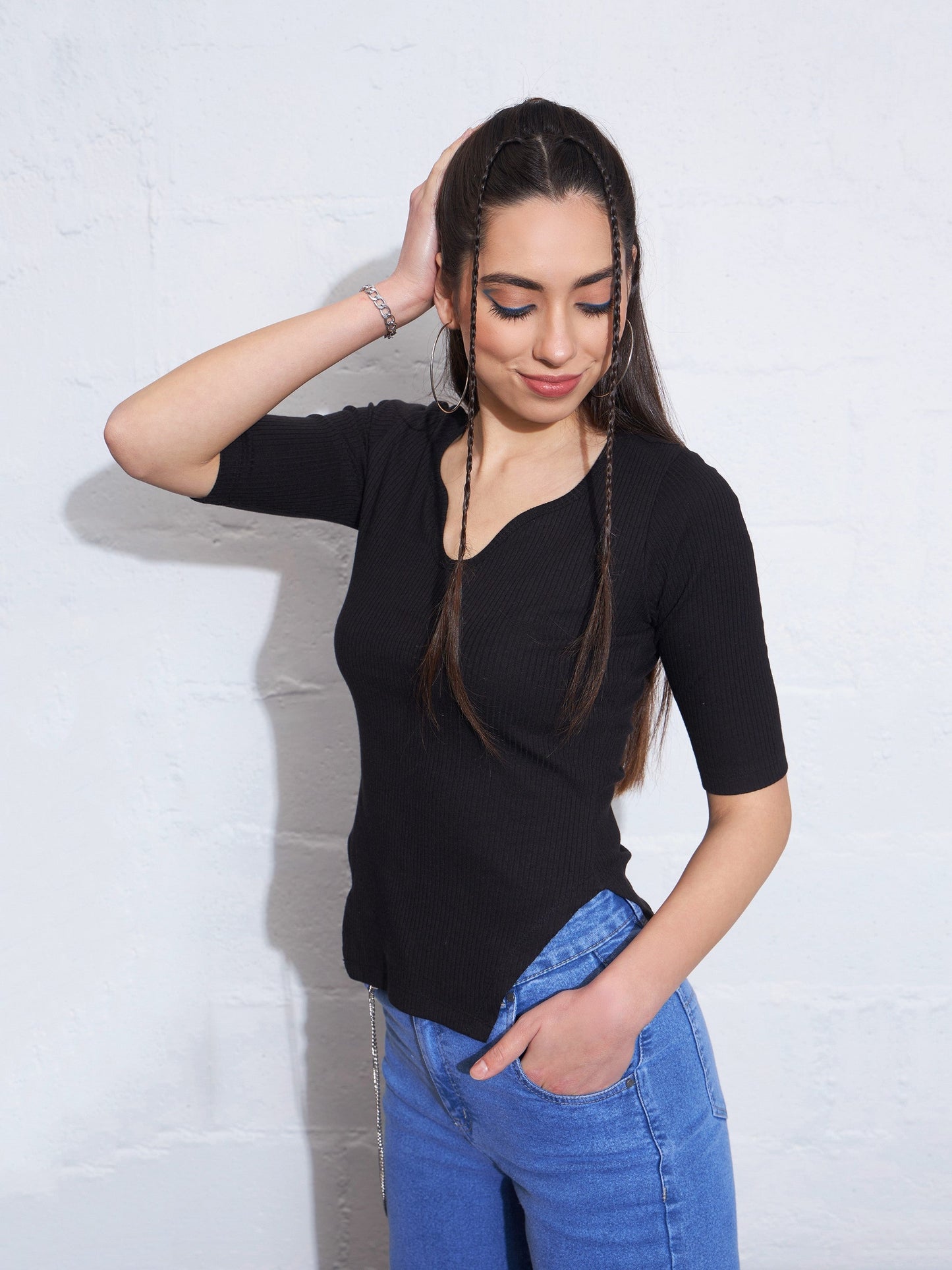 Women Black Rib Sweetheart Neck Shaped Hem Top