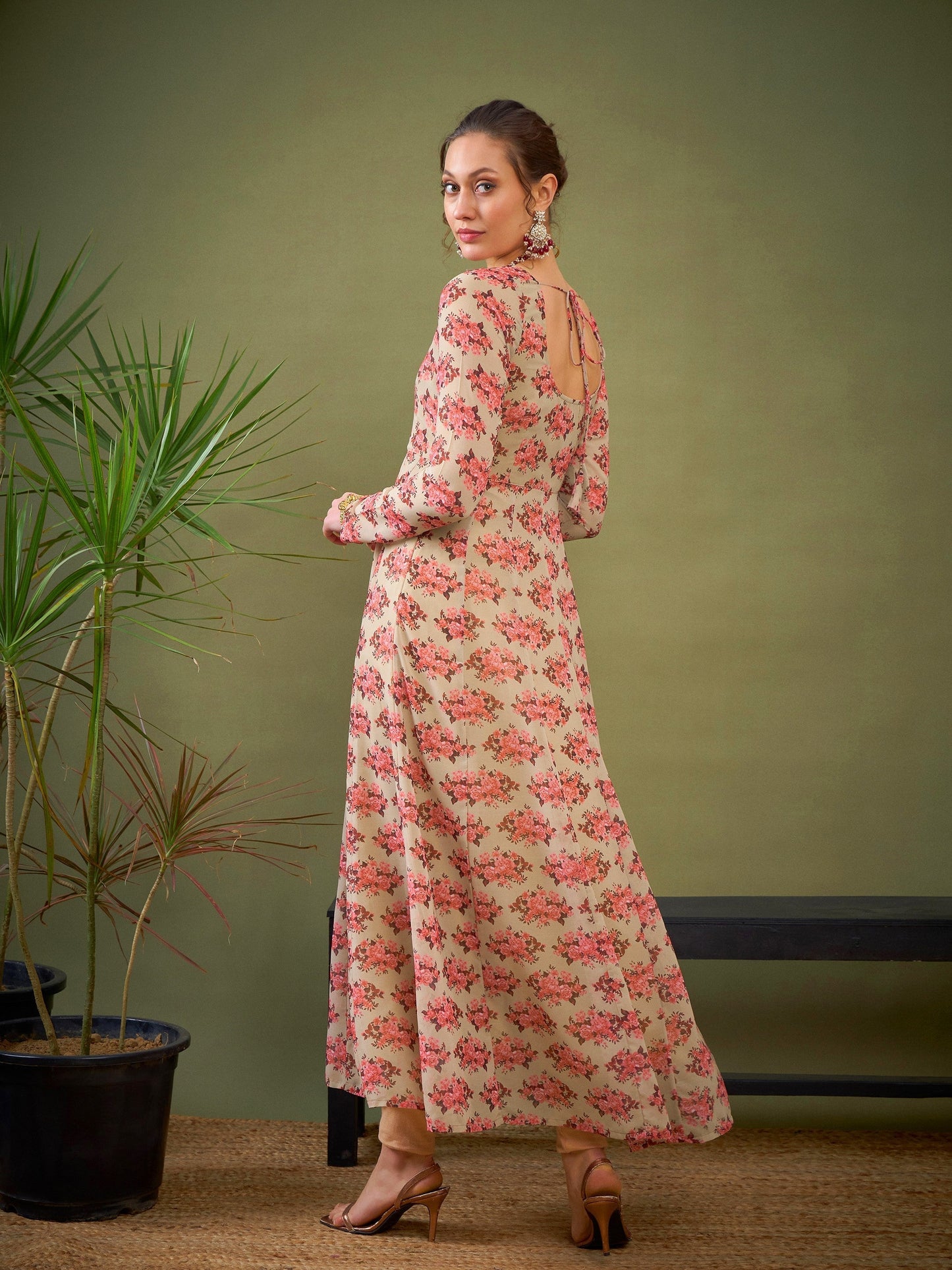 Women Beige Floral Anarkali Kurta