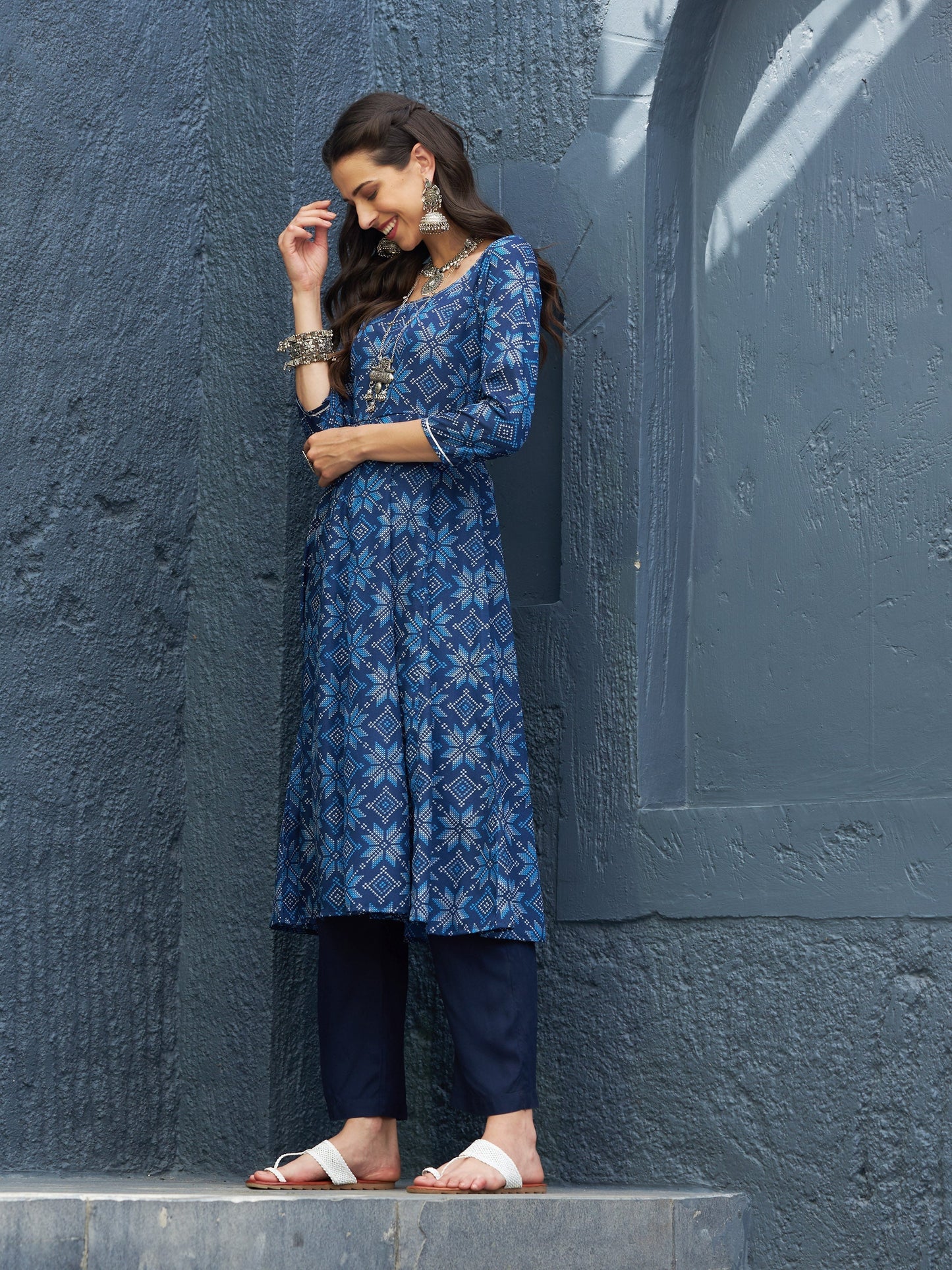 Women Blue Floral Anarkali Kurta