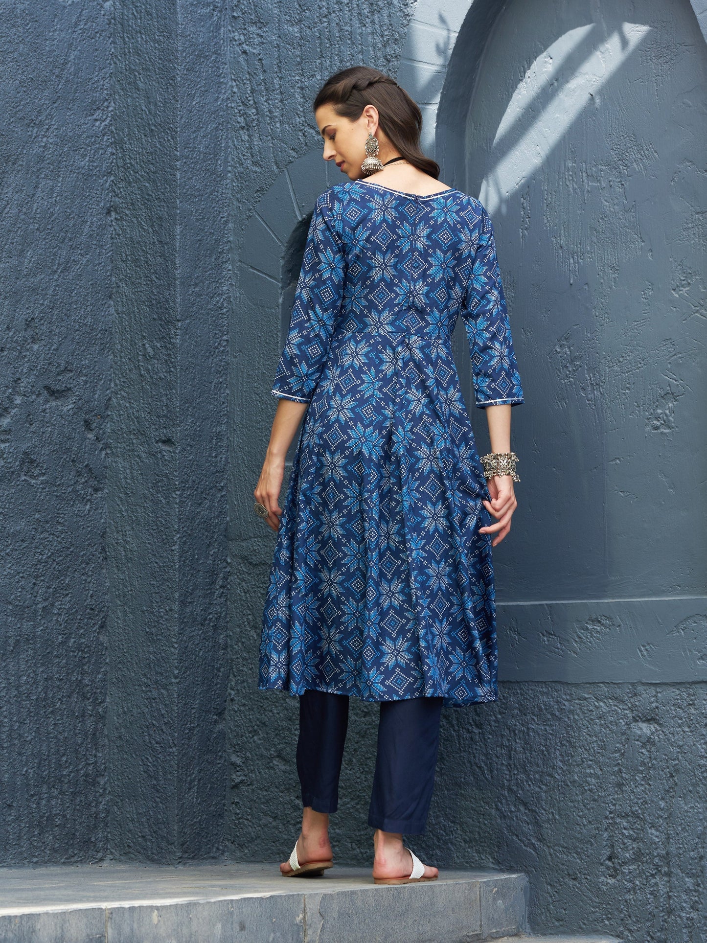 Women Blue Floral Anarkali Kurta