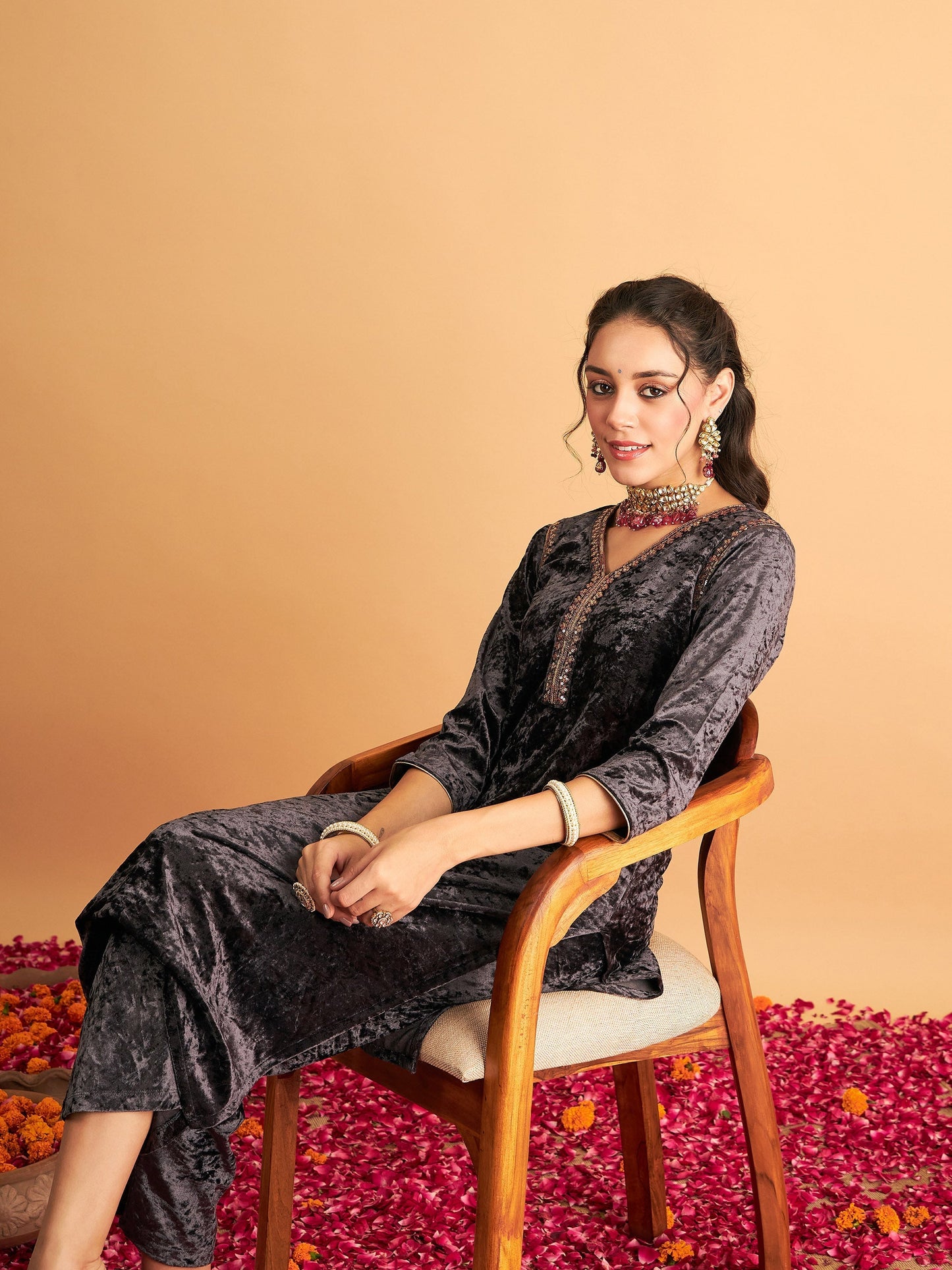 Women Grey Velvet Embroidered Straight Kurta