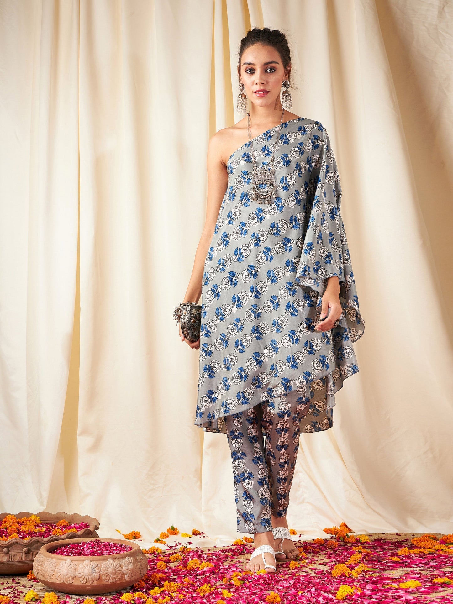 Women Grey Floral One Shoulder Kaftan Top