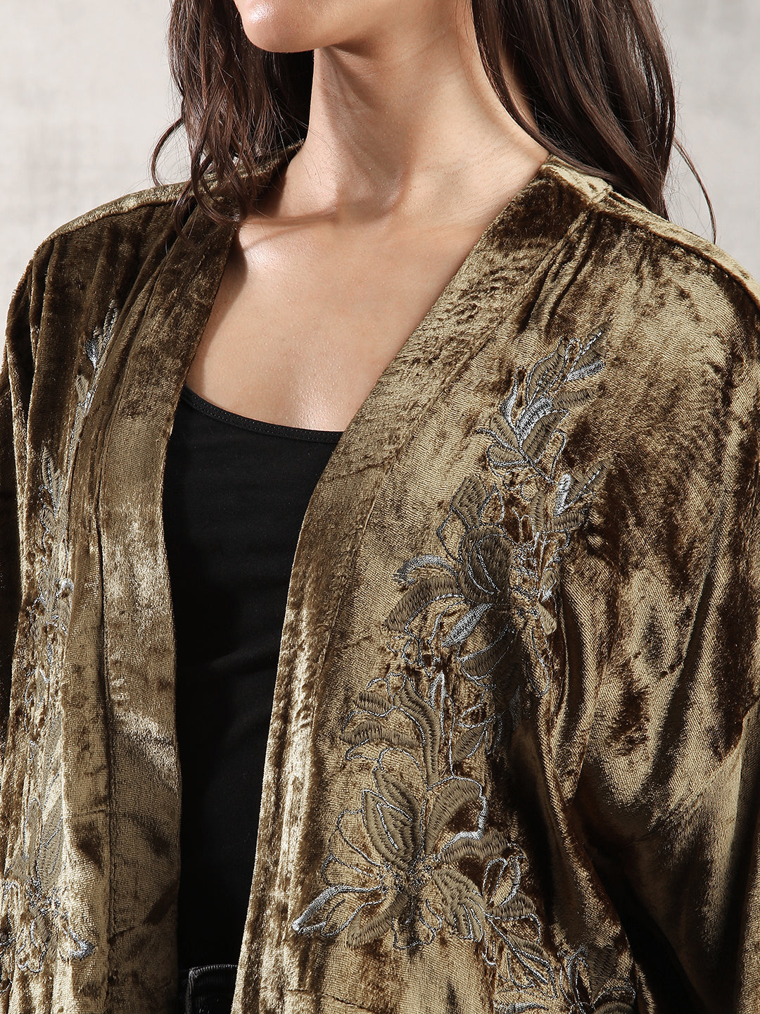 Women Embroidered Velvet Jacket