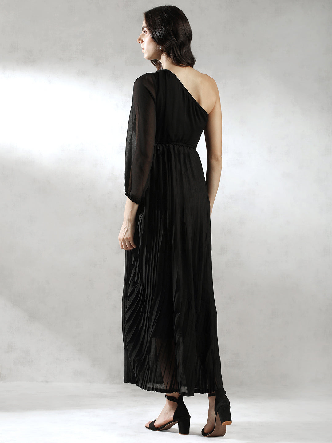Women Pleated One Shoulder Maxi Dress