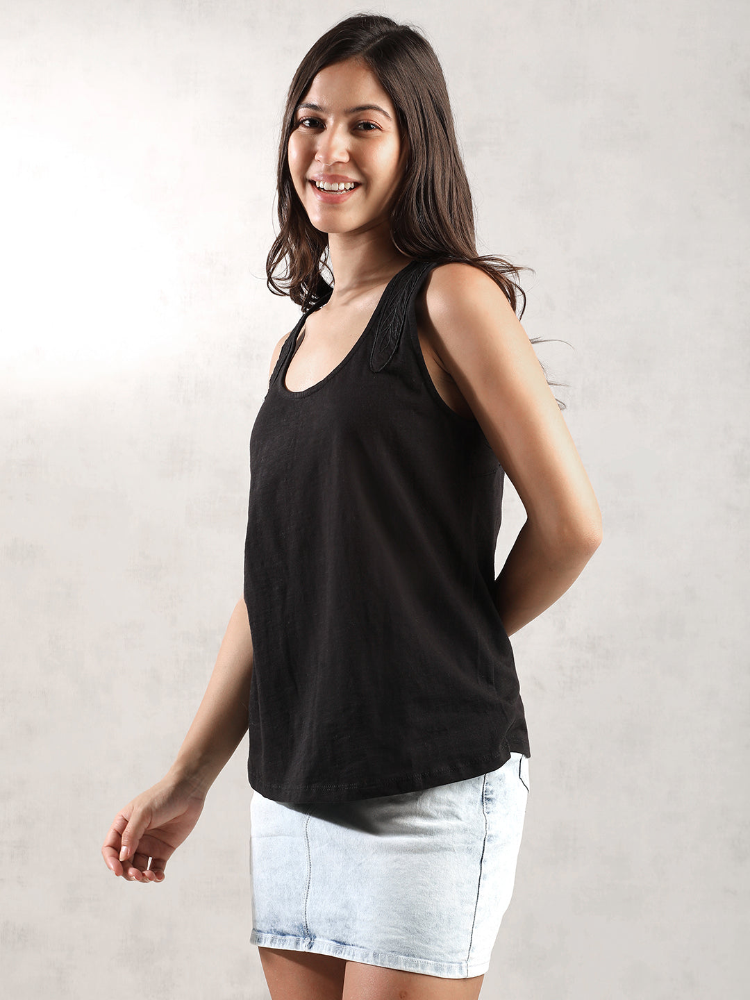 Women Black Comfort Fit Tank Top